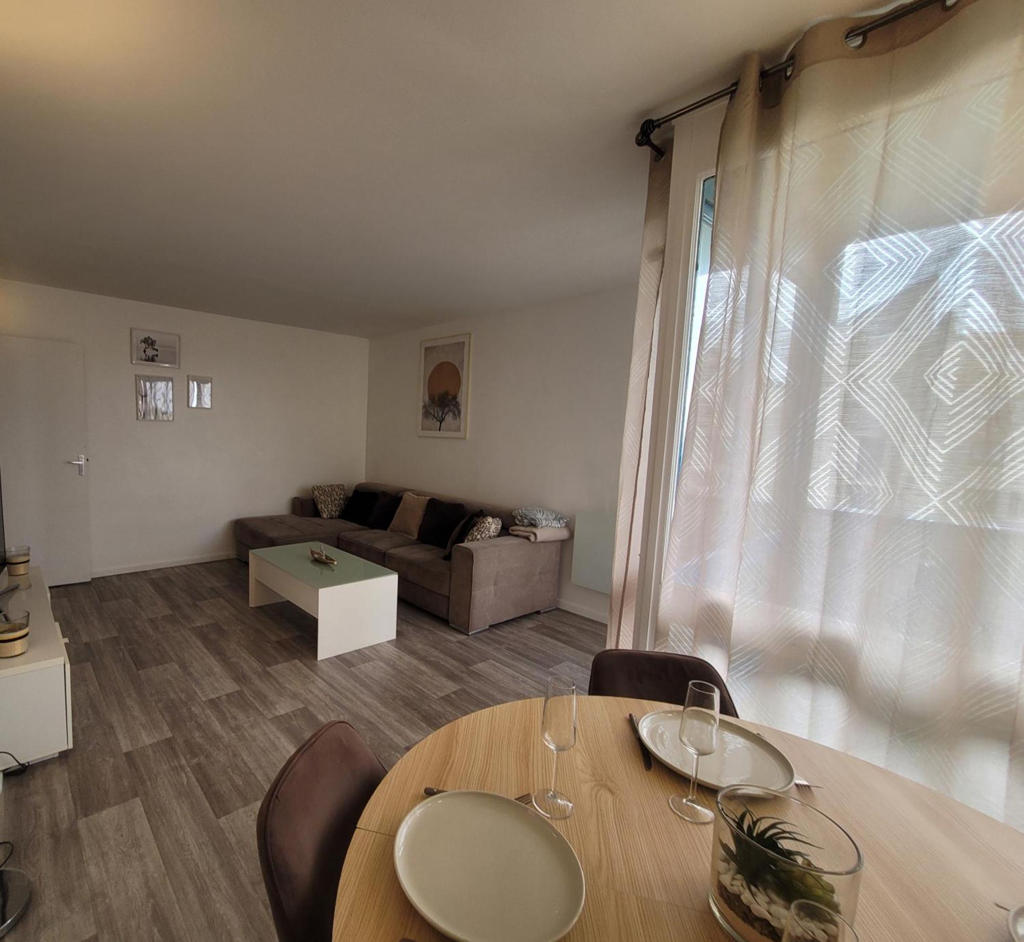 Parisian Retreat Pour 5 Personnes - 12 Min De Paris - Proche Gare Apartment Deuil-la-Barre Exterior photo
